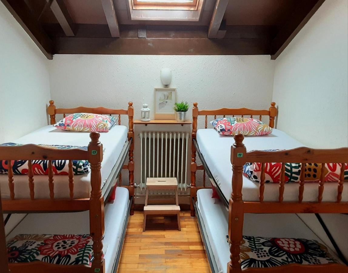 بيت شباب Refugio La Ardilla Real بوسادا دي فالديون المظهر الخارجي الصورة