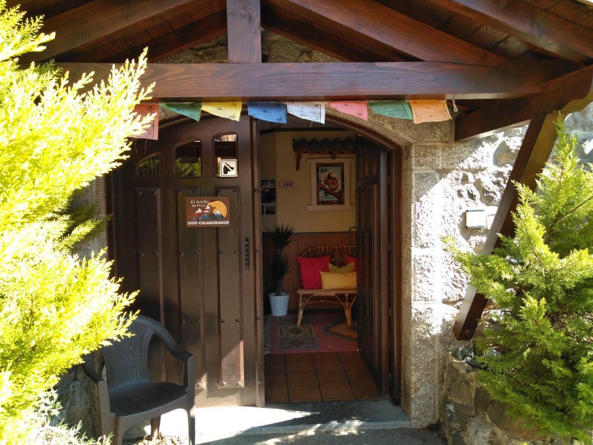 بيت شباب Refugio La Ardilla Real بوسادا دي فالديون المظهر الخارجي الصورة
