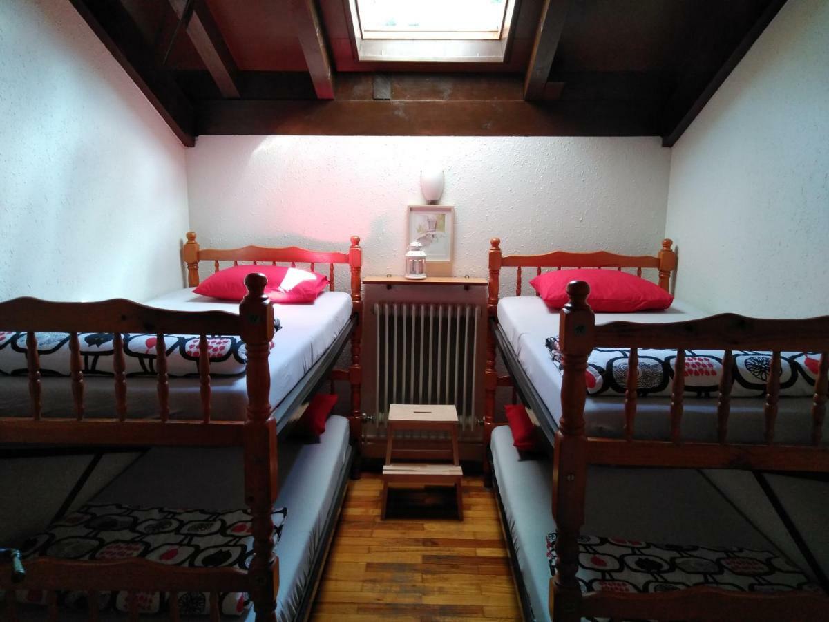 بيت شباب Refugio La Ardilla Real بوسادا دي فالديون المظهر الخارجي الصورة