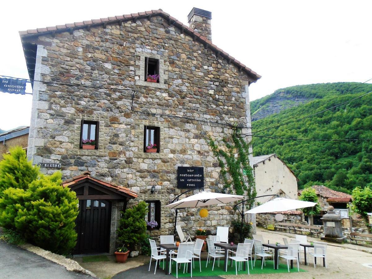 بيت شباب Refugio La Ardilla Real بوسادا دي فالديون المظهر الخارجي الصورة