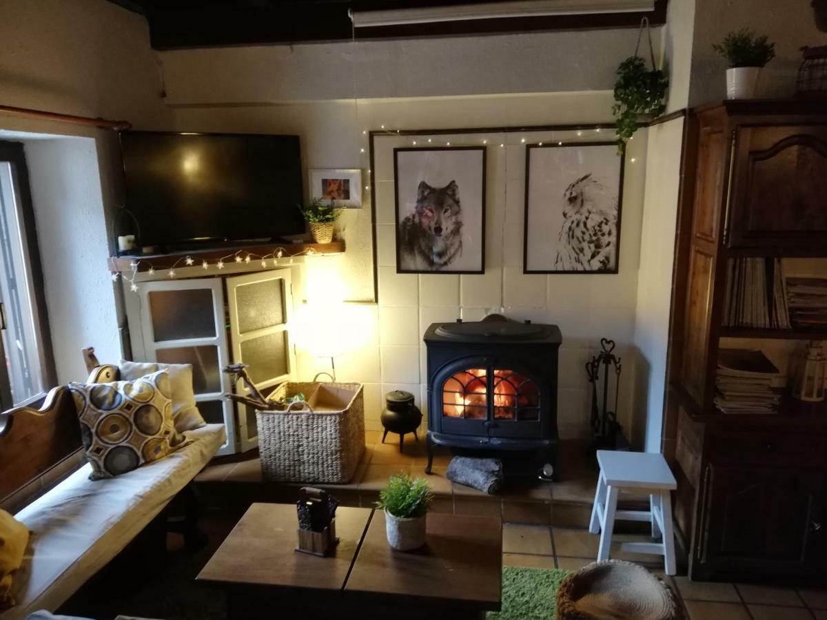 بيت شباب Refugio La Ardilla Real بوسادا دي فالديون المظهر الخارجي الصورة