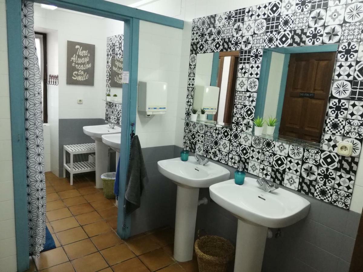 بيت شباب Refugio La Ardilla Real بوسادا دي فالديون المظهر الخارجي الصورة